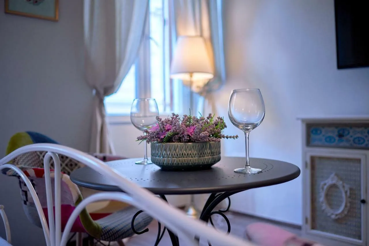Old City Romanitic Studios 1 With Free Private Parking Pula Apartmán