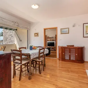 Bruno Apartment Trogir