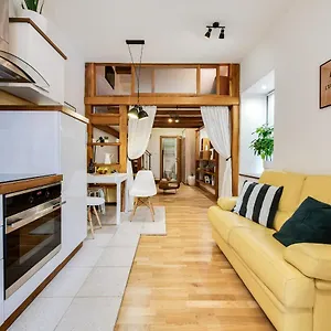La Guardia With Free Private Parking Apartment Rijeka