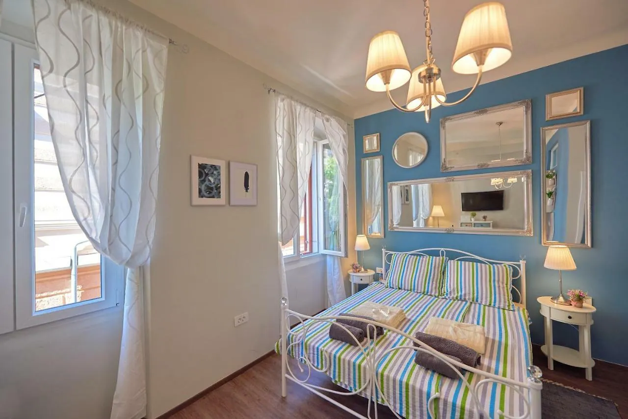 Appartement Old City Romanitic Studios 1 With Free Private Parking Pula Croatie